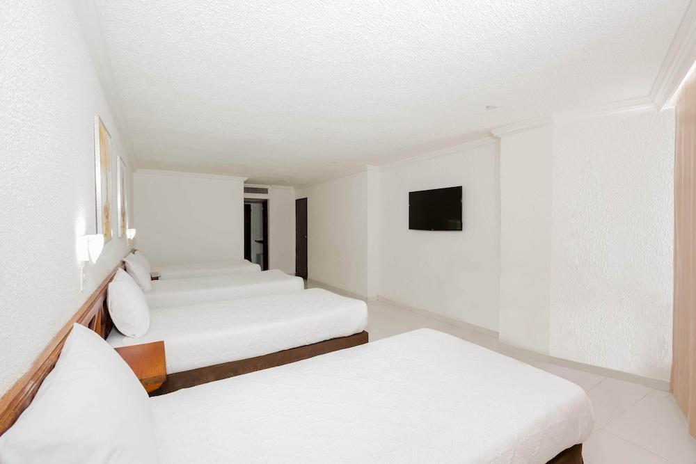 Calypso Beach Hotel ซานอันเดรส ภายนอก รูปภาพ