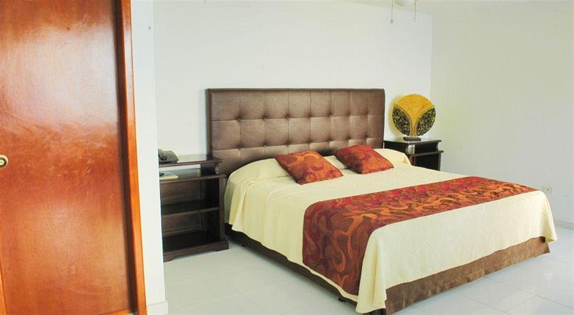 Calypso Beach Hotel ซานอันเดรส ภายนอก รูปภาพ