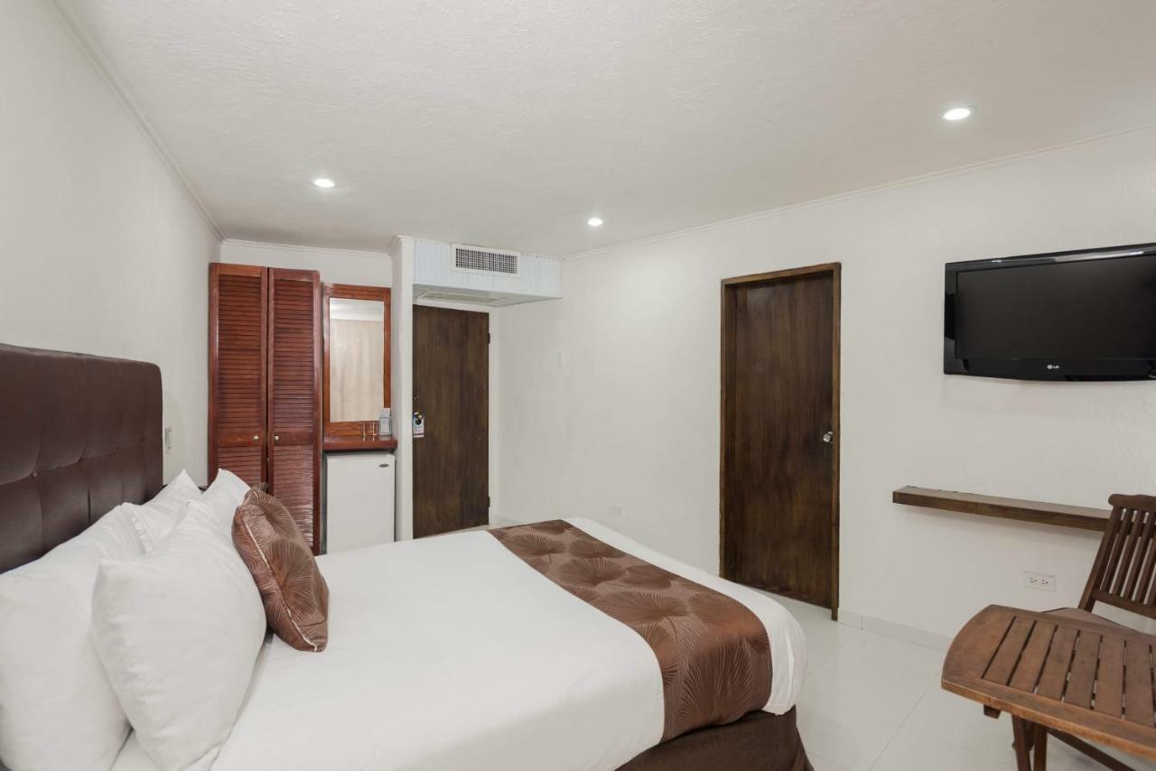 Calypso Beach Hotel ซานอันเดรส ภายนอก รูปภาพ